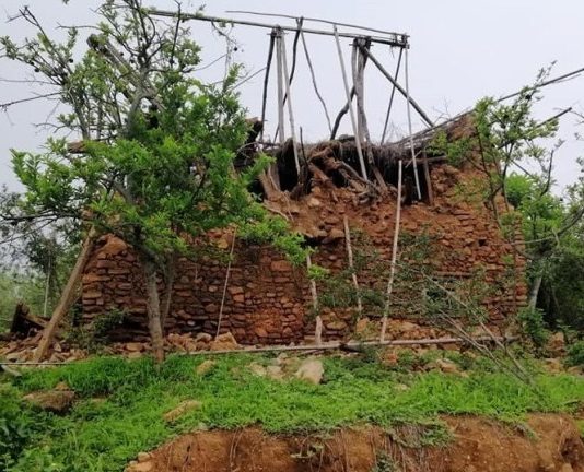 यता बिपिको स्मृति मनाइरहदा उता सिन्धुलीको दुम्जामा बिपिको घर ढलेको कस्ले देख्ने ?