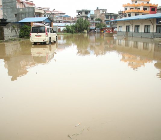 बाढी, पहिरो र डुबानमा परी मृत्यु हुनेको संख्या ६५ पुग्यो