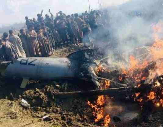 सेनाको विमान दुर्घटना हुँदा १७ जनाको मृत्यु