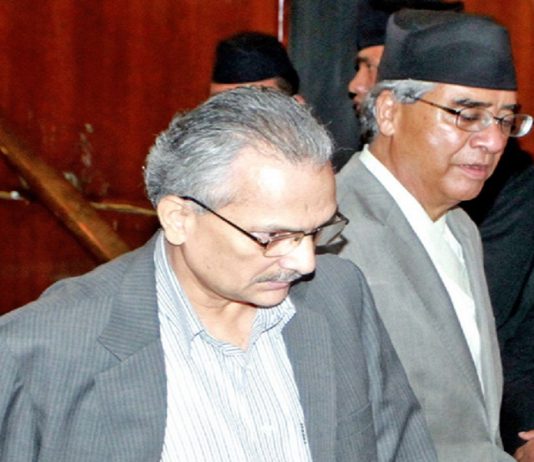 देउवा र भट्टराईले कुटनीतिक मर्यादा नाघेर भारतीय विदेशमन्त्रीसँग भेटेको भन्दै सामाजिक सञ्जालमा चर्को आलोचना