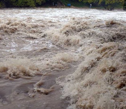 भोटेकोशी नदीमा एक्कासी भीषण बाढी, यस्तो छ अपडेट