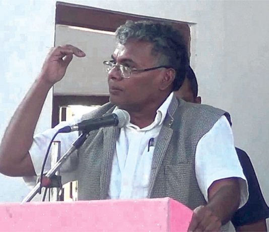 मासुको मूल्य आफूखुसी नबढाउन मन्त्री यादवको चेतावनी
