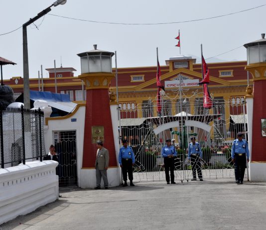 सातवटै प्रदेशका प्रमुख एकसाथ बर्खास्त