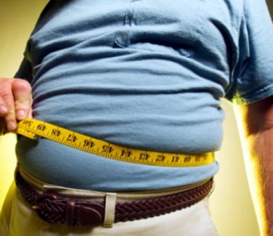 पेट बढेर हैरान हुनुहुन्छ ? अपनाउनुहोस् यस्ता उपायहरु