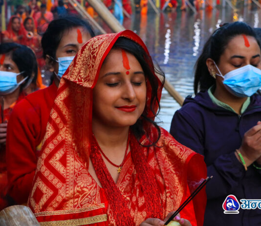 यस्तो देखियो काठमाडौँमा छठको रमझम (फोटो फिचर)