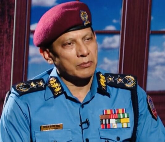 प्रहरी कर्मचारीहरुलाई महानिरीक्षकले सिंहले दिए यस्तो निर्देशन