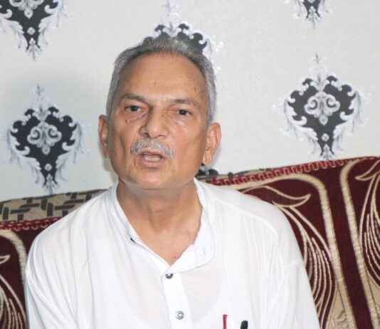काठमाडौं र दिल्ली दुवैतिरका ‘गड्याङगुडुङ’ प्रिय छैनन् : बाबुराम भट्टराई