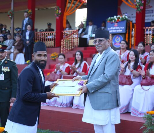 क्रिकेटर दिपेन्द्र सिंह ऐरी प्रहरीको उत्कृष्ट खेलाडी घोषित