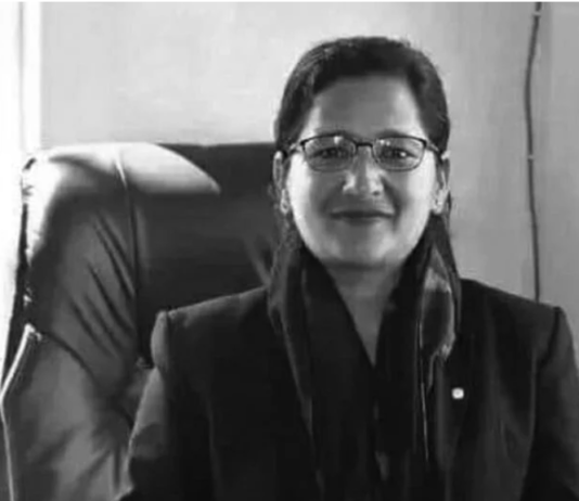 शक्तिशाली भूकम्पले घर भत्किँदा नलगाढ नगरपालिकाकी उपप्रमुखको मृत्यु