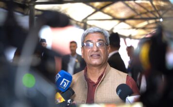 ‘महाधिवेशन रोकिएन भने कांग्रेस विभाजन हुनबाट कसैले रोक्न सक्दैन’ : रमेश लेखक