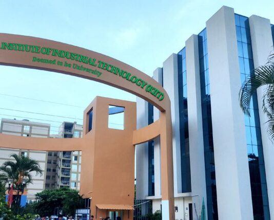 भारतको ओडिसा विश्वविद्यालयले माग्यो माफी, नेपाली विद्यार्थीलाई कलेज फर्किन आग्रह