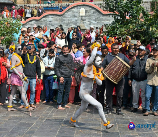 पशुपतिनाथ क्षेत्रमा नागाबाबाहरुको लीला (तस्वीरहरू)