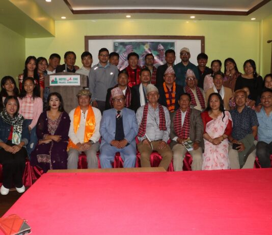 सुनुवार भाषामा नयाँ गीत ‘टुङ्ना ताप्स्यो’ सार्वजनिक (भिडियोसहित)