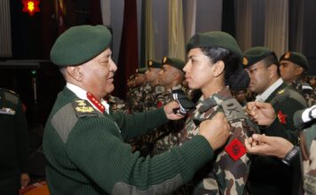 प्राविधिक उपसेनानीलाई दर्ज्यानी चिन्ह प्रदान (तस्वीरहरू)