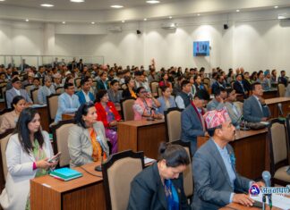 तस्बिरमा हेर्नुस् प्रतिनिधि सभाको पहिलो बैठक