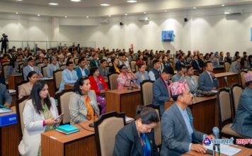 तस्बिरमा हेर्नुस् प्रतिनिधि सभाको पहिलो बैठक