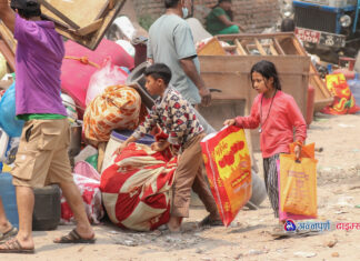 सिनामंगल सुकुम्बासी बस्तीमा डोजर चलेपछि … (तस्वीरहरू)