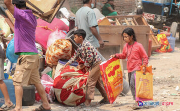 सिनामंगल सुकुम्बासी बस्तीमा डोजर चलेपछि … (तस्वीरहरू)