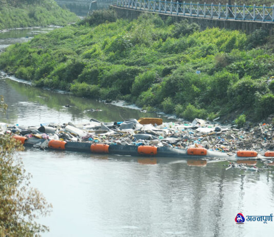 प्रभावकारी बन्दै बागमतीमा ‘ट्र्यास ब्यारियर’ (तस्वीरहरू)