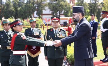 प्रधानमन्त्री बालेन्द्र शाह द्वारा अधिकृत क्याडेटहरूलाई आयुक्त पद प्रदान (तस्वीरहरू)