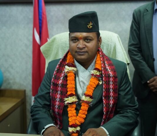 श्रममन्त्री साहलाई प्रधानमन्त्री बालेनले किन गरे बर्खास्त ?