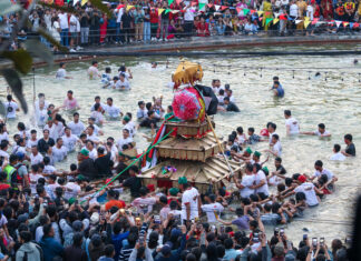 हाँडीगाउँमा यसरी मनाइयो गहना खोज्ने जात्रा (तस्वीरहरू)