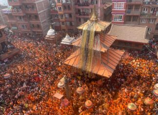 यस्तो देखियो मध्यपुर थिमिको सिन्दुर जात्रा (तस्वीरहरू)