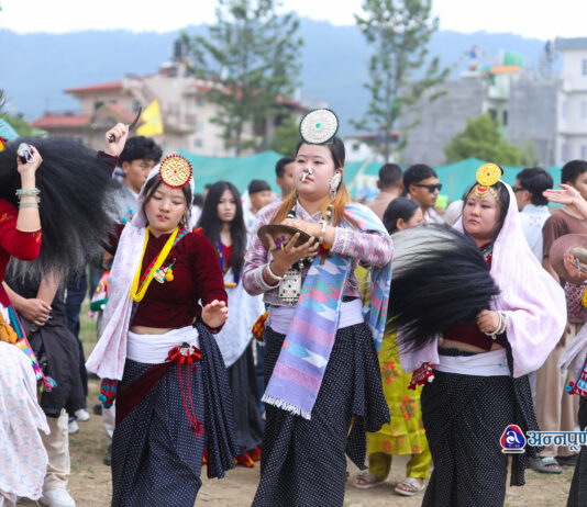 प्रकृतिको आराधनासँगै सकियाे उभौली (तस्वीरहरू)