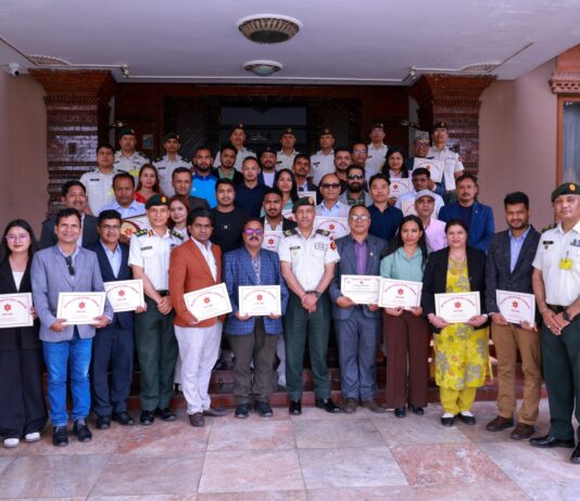 सकियो रक्षा संवाददाता अभिमुखीकरण कार्यक्रम, पाँच रेडियोलाई सम्मान