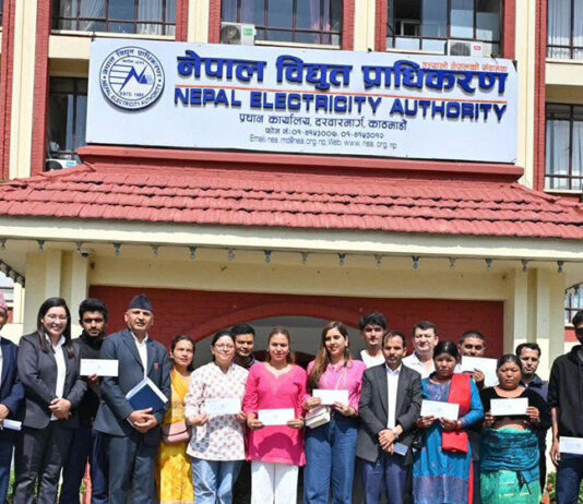 शहीद परिवारले पाए प्राधिकरणमा जागिर, कुलमान घिसिङ खुशी