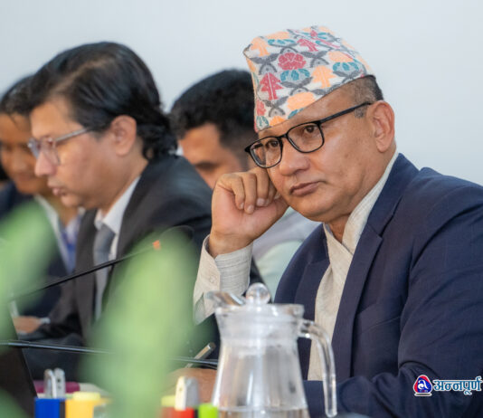 कार्कीसहित तीनै जना निर्वाचन आयुक्त सुनुवाइ समितिबाट अनुमोदित (तस्वीरहरू)